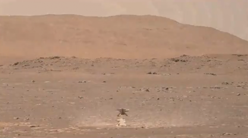 Zobacz kreatywność helikoptera marsjańskiego NASA unoszącego kurz podczas swojego dziewiczego lotu (wideo)