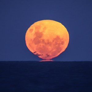 To Twoja ostatnia szansa na zobaczenie superksiężyca w tym roku z Strawberry Moon.