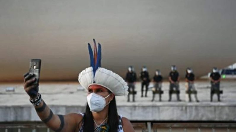 Jakie jest niebezpieczeństwo w „rządach stulecia” na rdzennych ziemiach Brazylii?