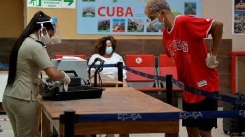 Kuba ogłasza kwarantannę dla turystów z 8 krajów afrykańskich przez omicron