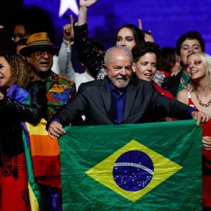 Lula prowadzi w ostatniej fazie wyborów w Brazylii